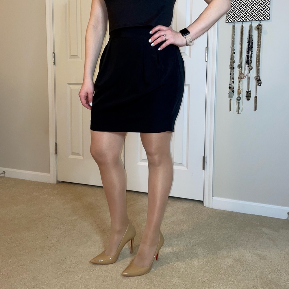 Banana Republic mini skirt – size 4